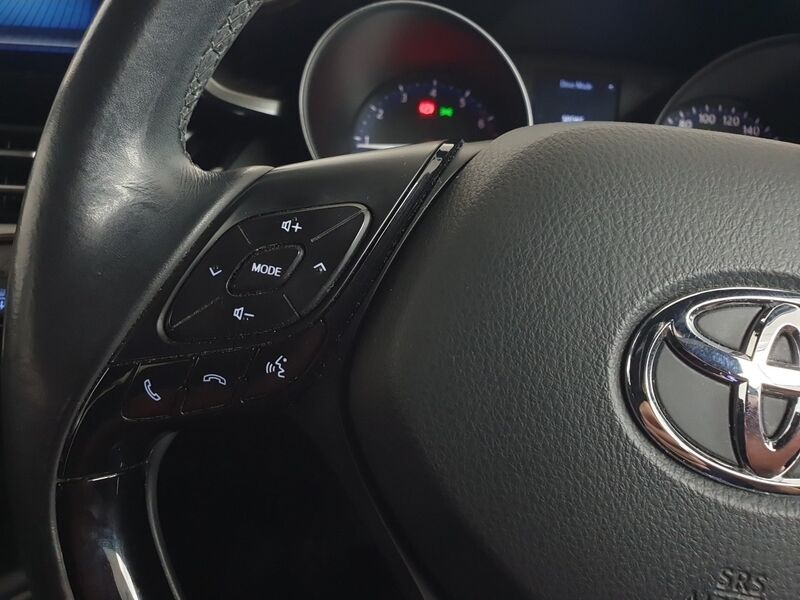 More views of Toyota C-HR