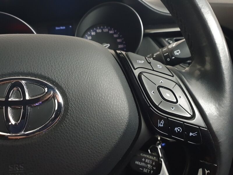 More views of Toyota C-HR