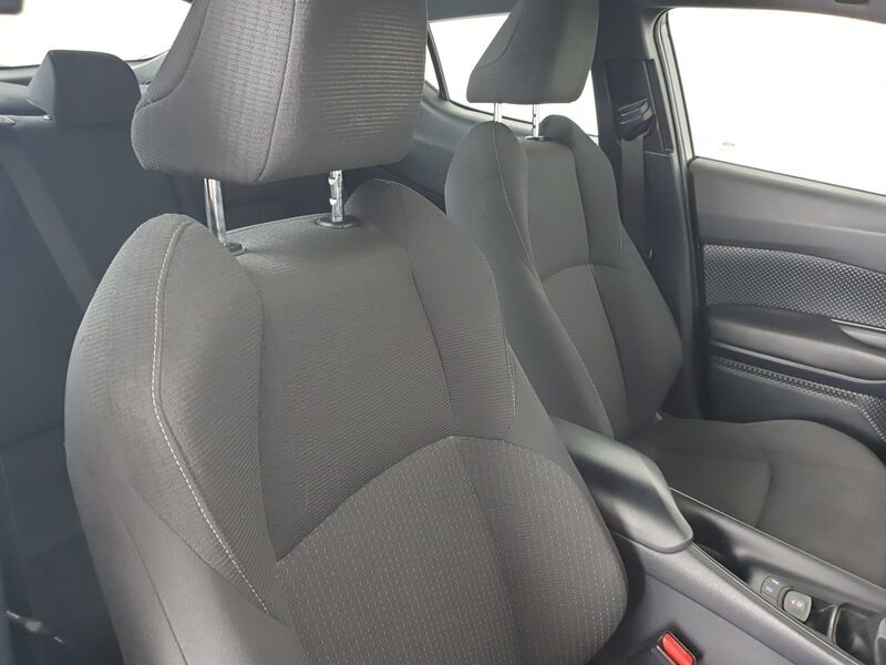 More views of Toyota C-HR