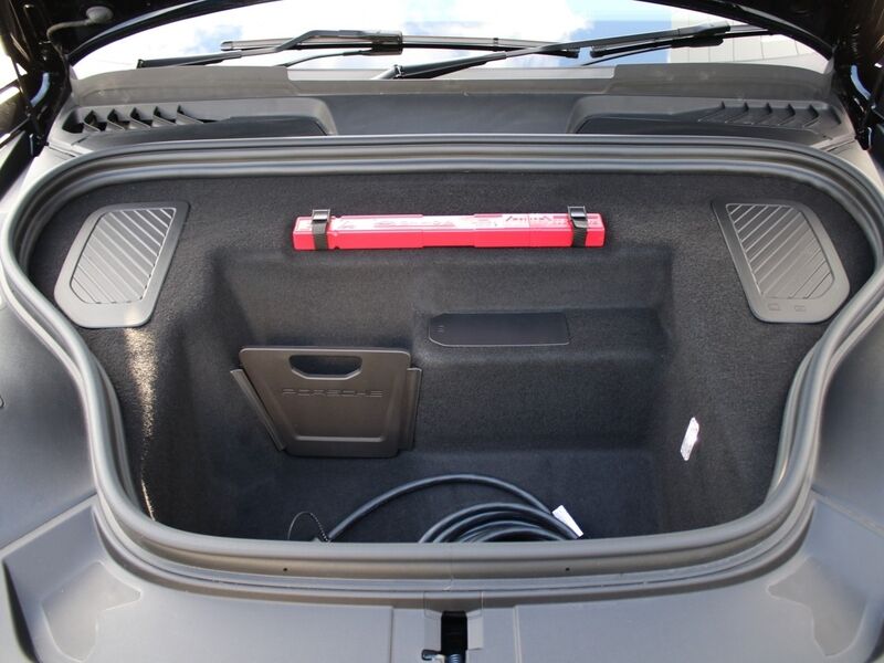 More views of Porsche Macan