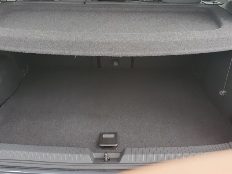 More views of Volkswagen Golf