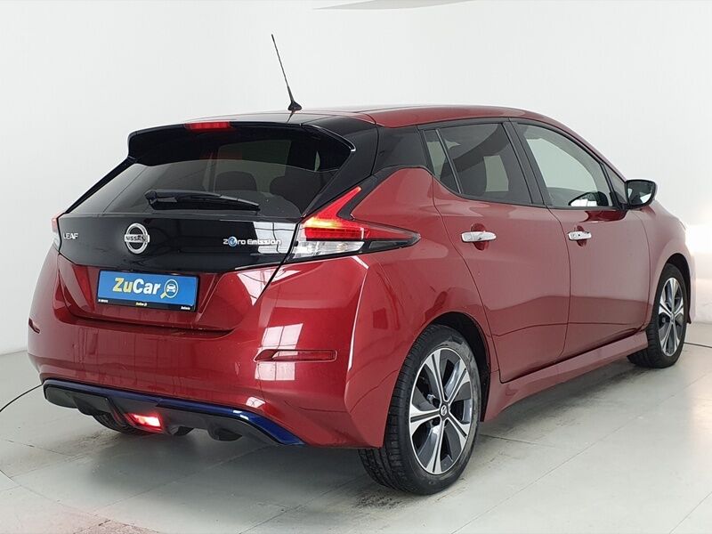 More views of Nissan Leaf