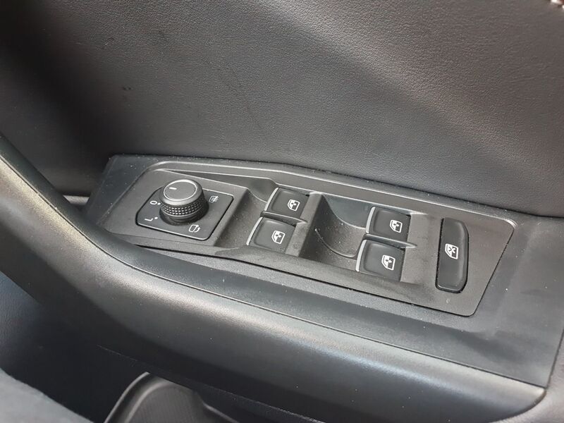 More views of Volkswagen T-Roc