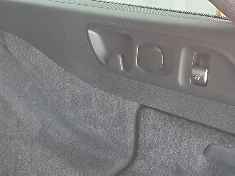 More views of Mercedes-Benz E-Class