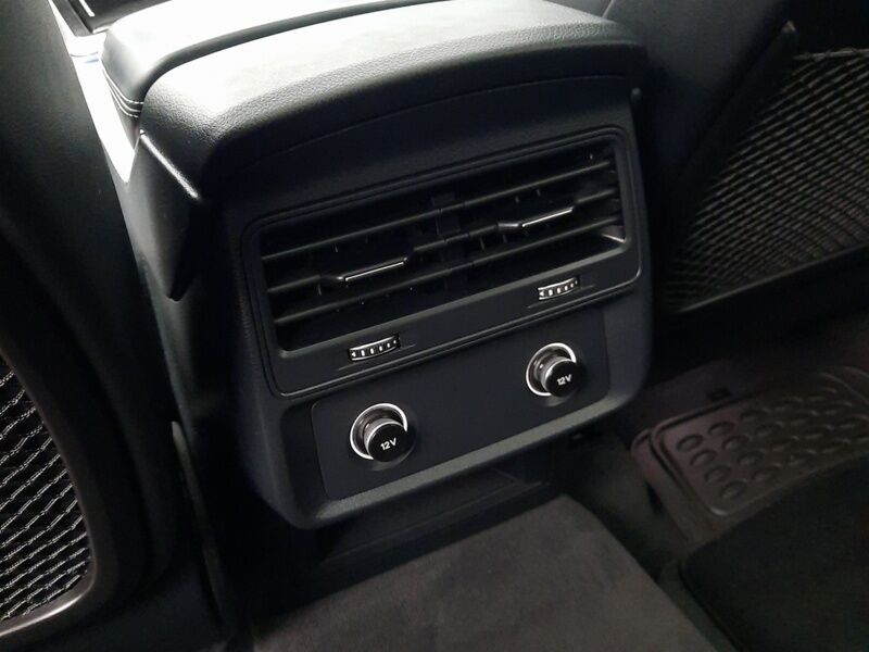 More views of Audi Q8