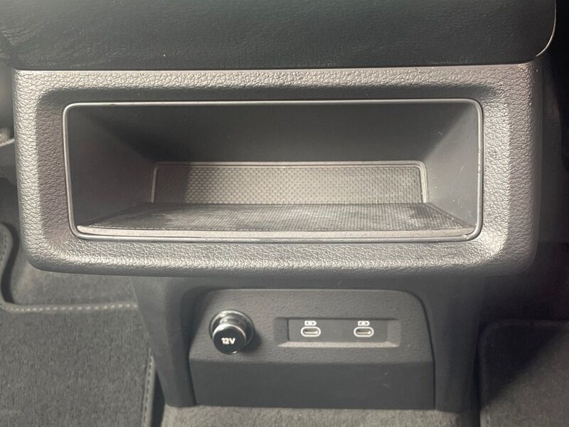 More views of Audi E-Tron