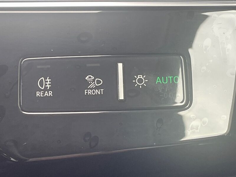 More views of Audi E-Tron