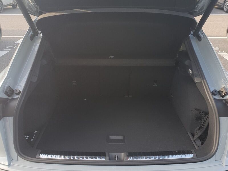 More views of Audi Q3