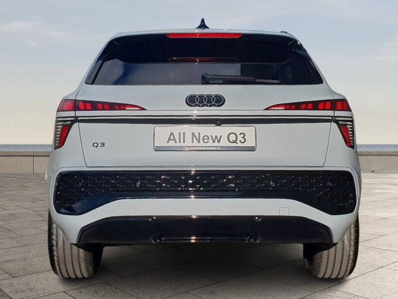 More views of Audi Q3