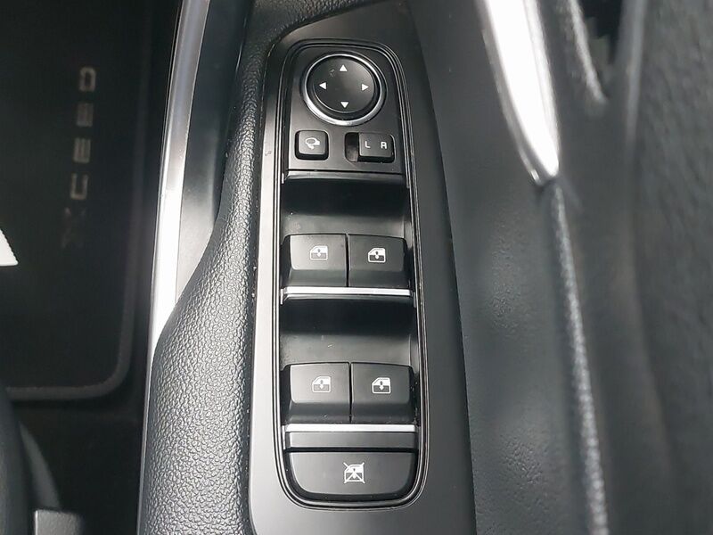 More views of Kia XCeed