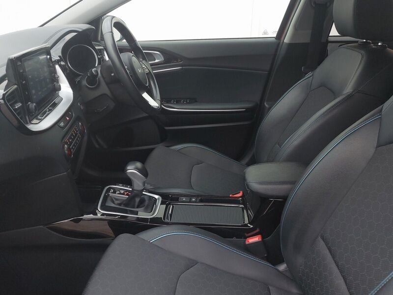 More views of Kia XCeed