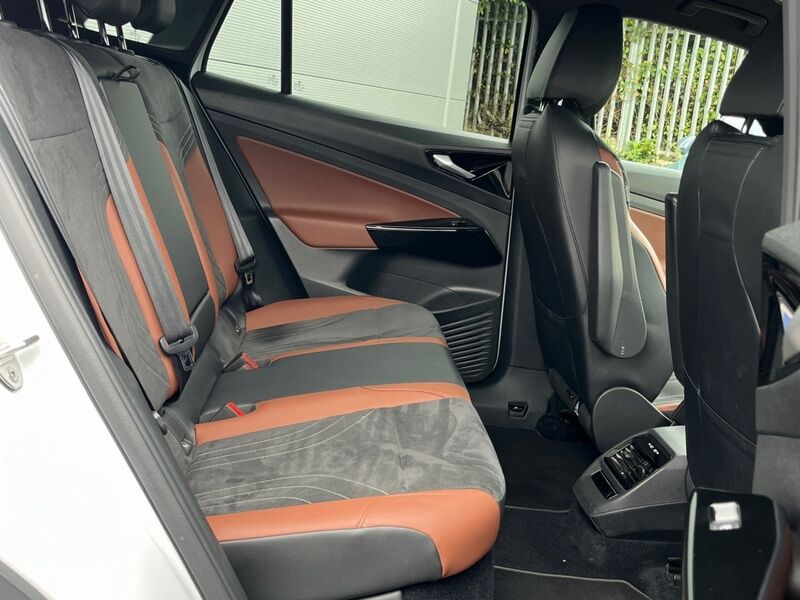 More views of Volkswagen ID.4