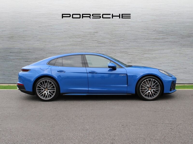 More views of Porsche Panamera