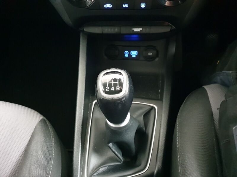 More views of Hyundai i20