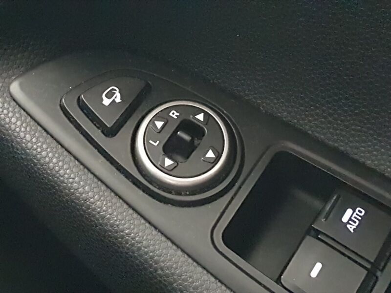 More views of Hyundai i20