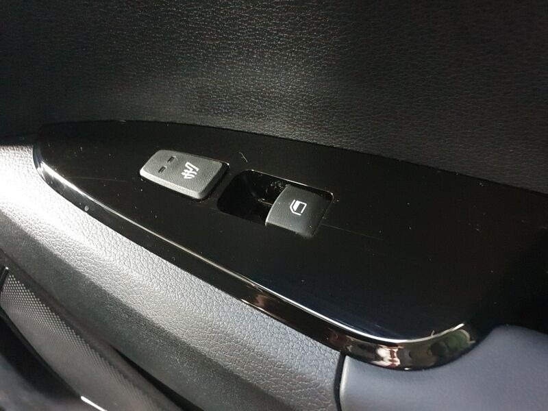 More views of Kia Sportage