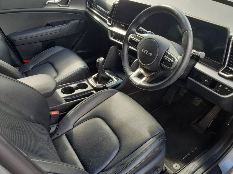 More views of Kia Sportage