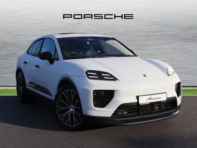 More views of Porsche Macan