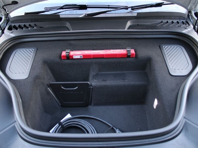 More views of Porsche Macan