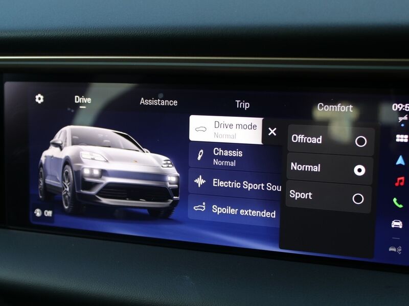 More views of Porsche Macan