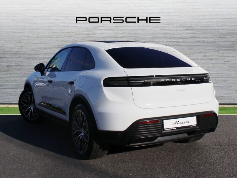 More views of Porsche Macan