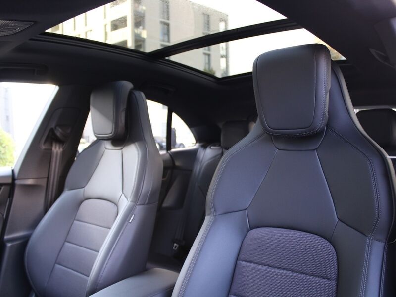 More views of Porsche Macan