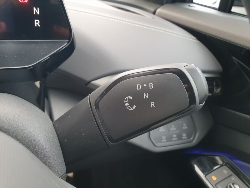 More views of Volkswagen ID.4