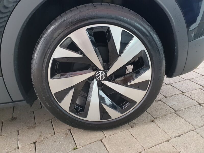 More views of Volkswagen ID.4