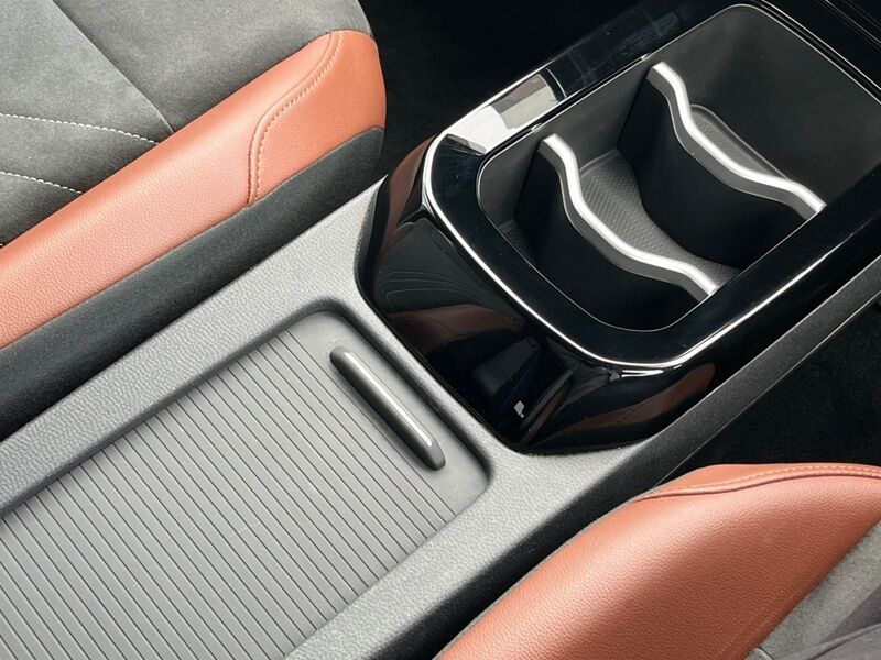 More views of Volkswagen ID.5