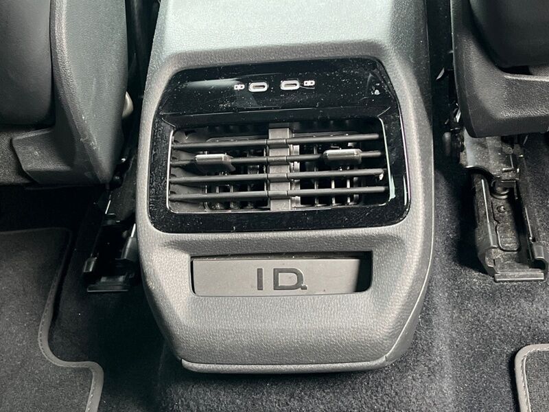 More views of Volkswagen ID.5