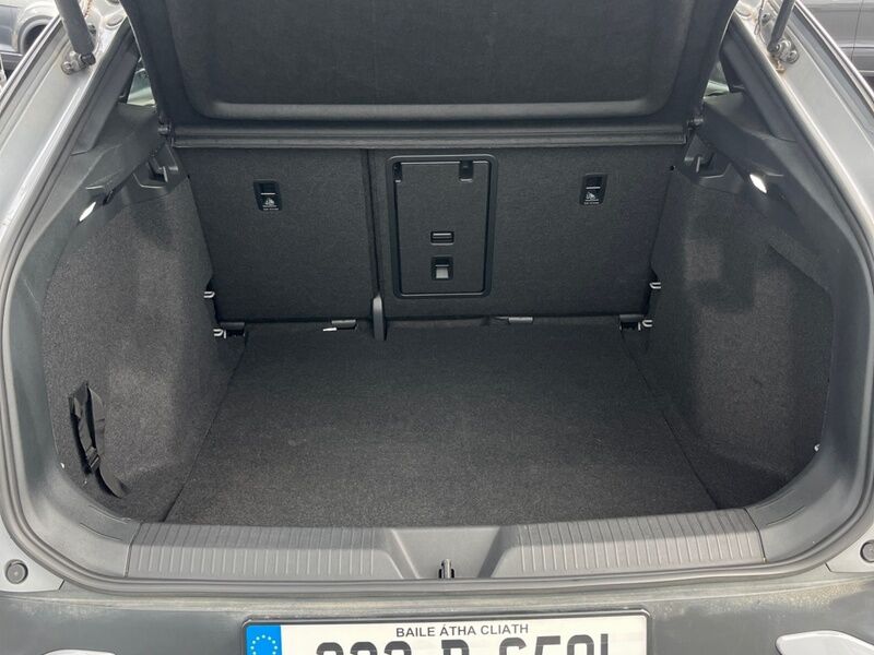 More views of Volkswagen ID.5