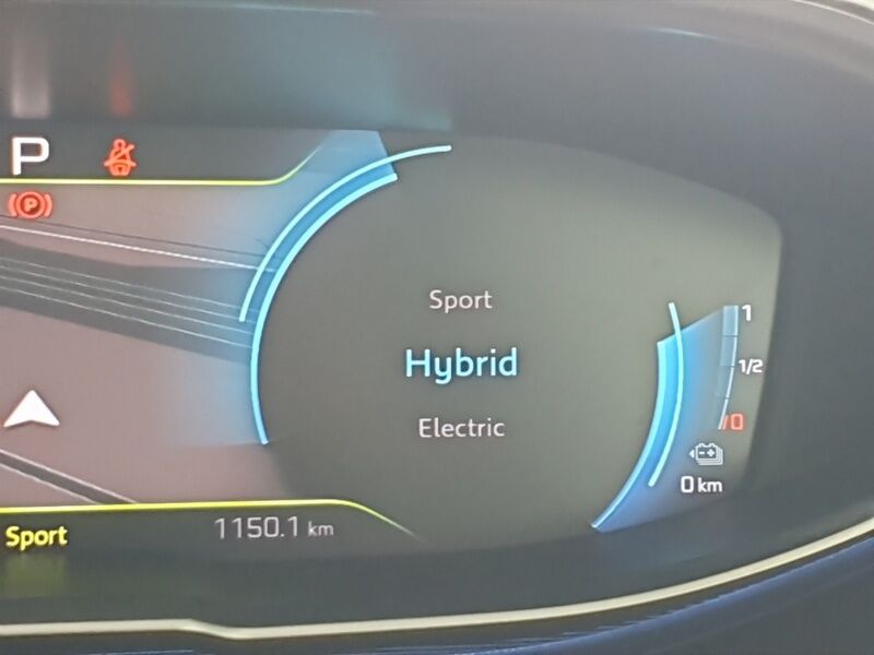 More views of Peugeot 3008