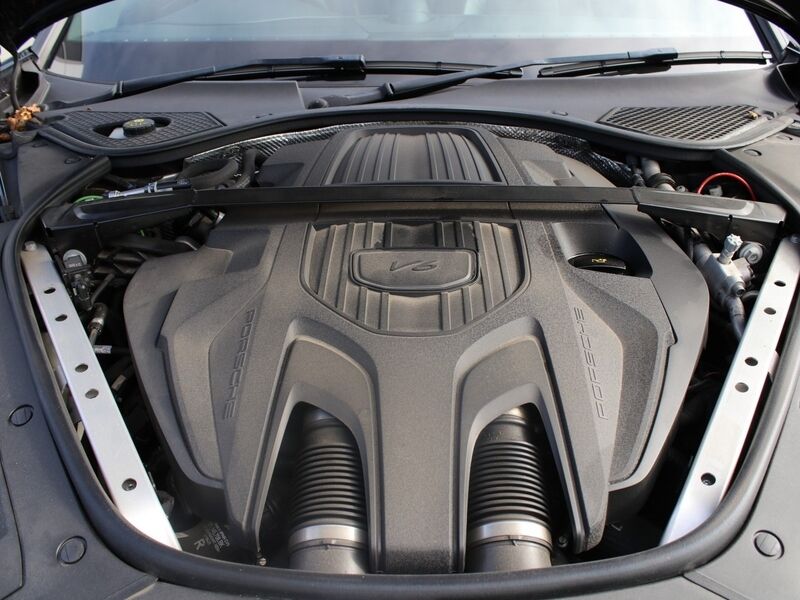 More views of Porsche Panamera