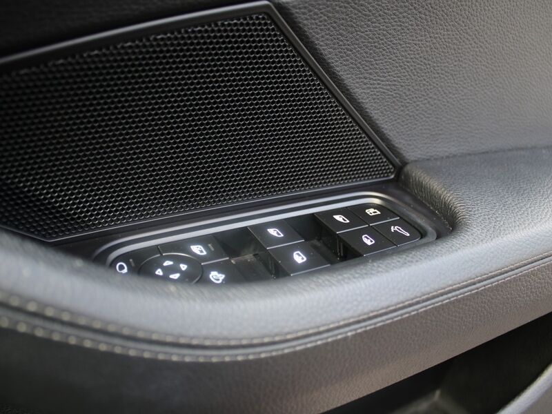 More views of Porsche Panamera