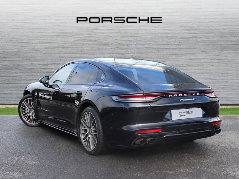 More views of Porsche Panamera