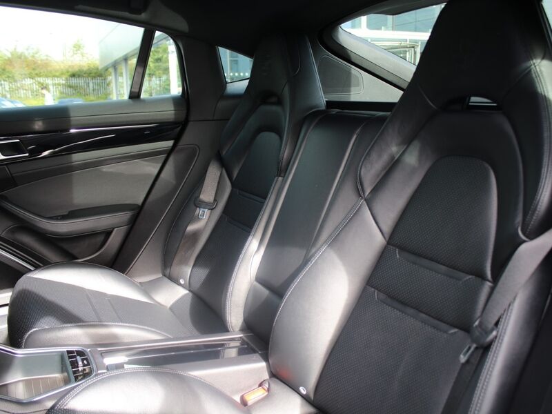 More views of Porsche Panamera