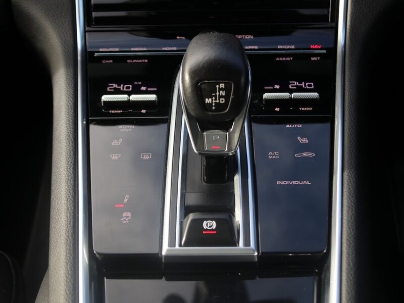 More views of Porsche Panamera