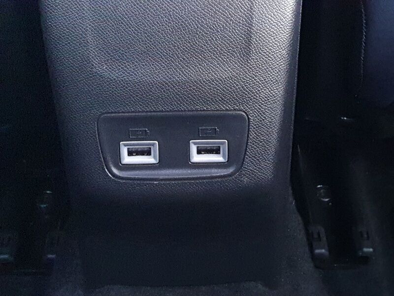 More views of Peugeot 2008