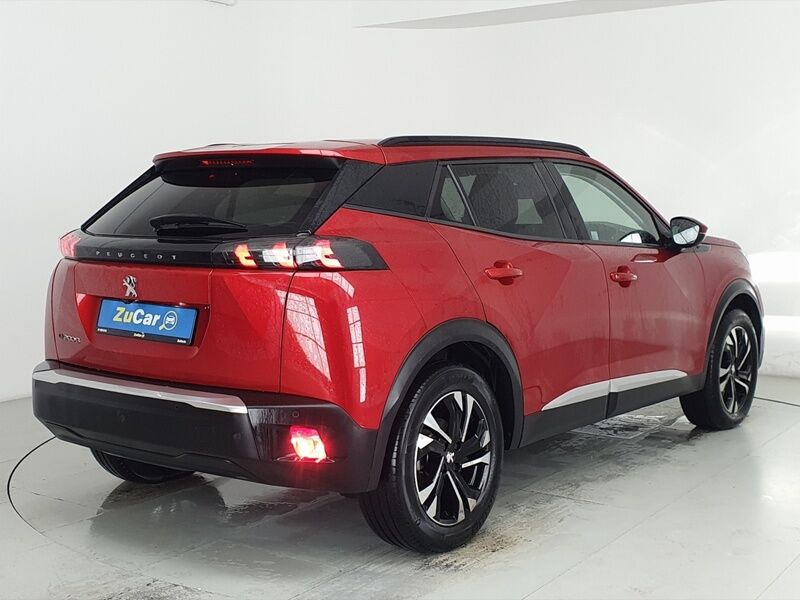 More views of Peugeot 2008