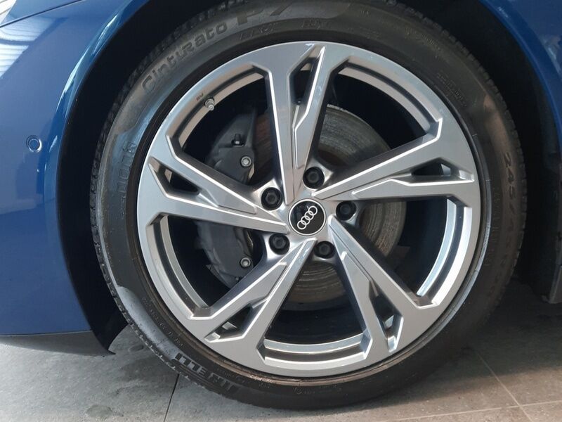 More views of Audi e-tron GT quattro