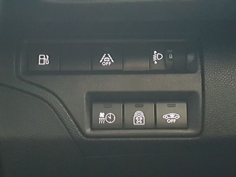 More views of Peugeot 3008