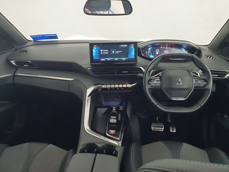 More views of Peugeot 3008