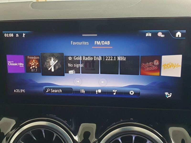 More views of Mercedes-Benz EQA