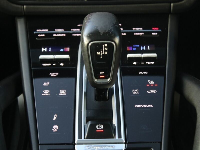 More views of Porsche Cayenne