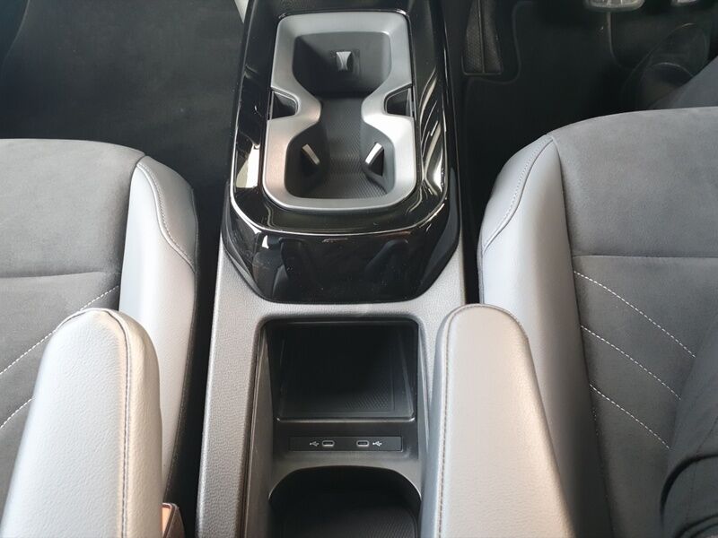 More views of Volkswagen ID.4