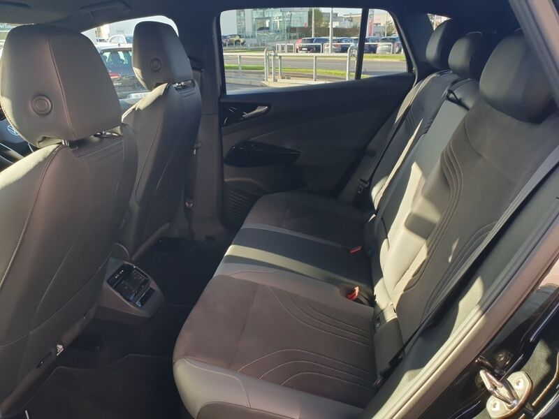 More views of Volkswagen ID.4