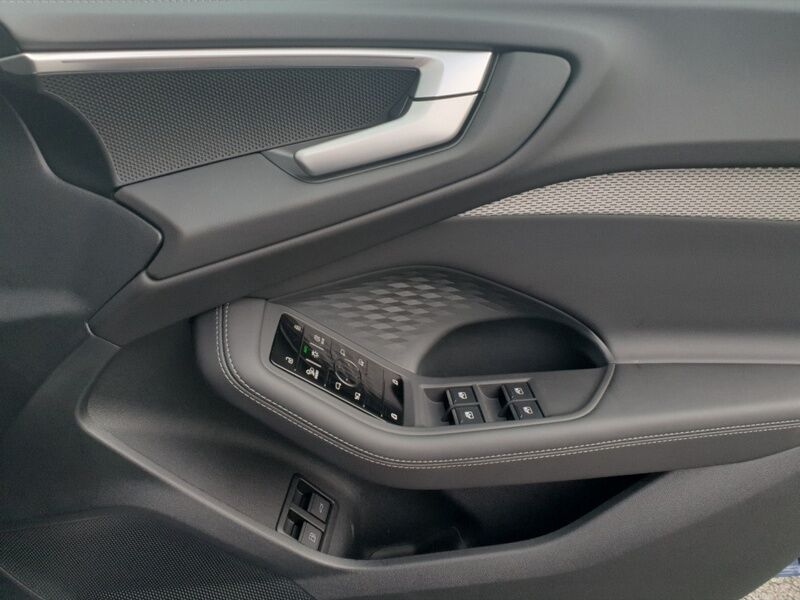 More views of Audi A5