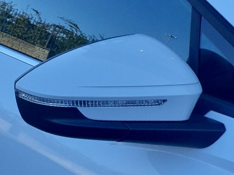 More views of Audi Q4 E-tron