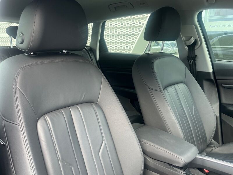 More views of Audi E-Tron