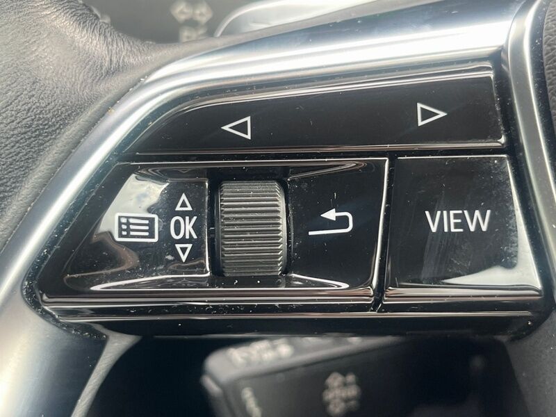 More views of Audi E-Tron